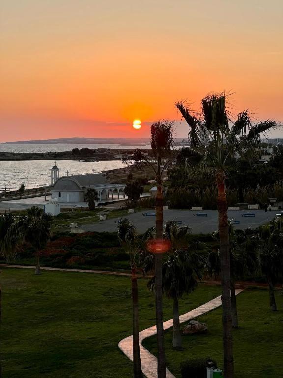 Freij Deluxe Adults Wing Hotel Agia Napa Buitenkant foto