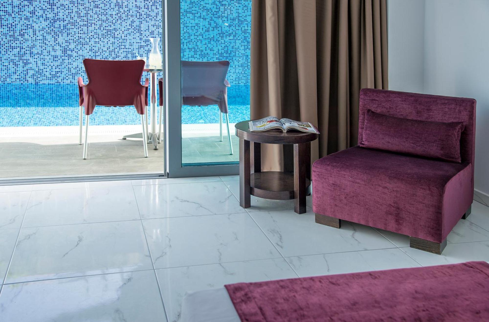 Freij Deluxe Adults Wing Hotel Agia Napa Buitenkant foto